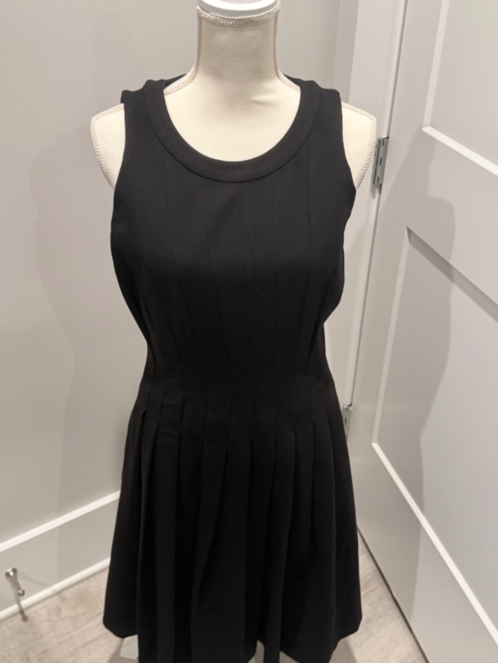White House Black Market Black Sleeveless Dress Size 10 Pleated with Pockets